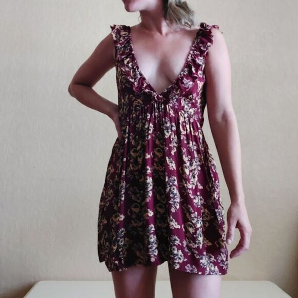 Blue Life burgundy floral deep v neck mini dress XS